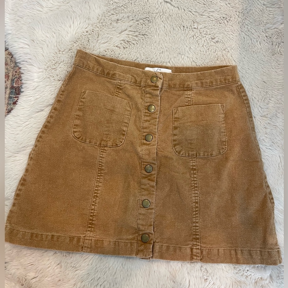 Carly Jean Los Angeles camel 14.5” suede skirt size S